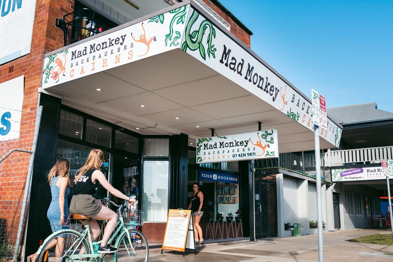 Mad Monkey Central Cairns Exterior photo